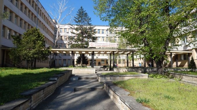 Лекари и медицински специалисти от цялата страна са изявили желание