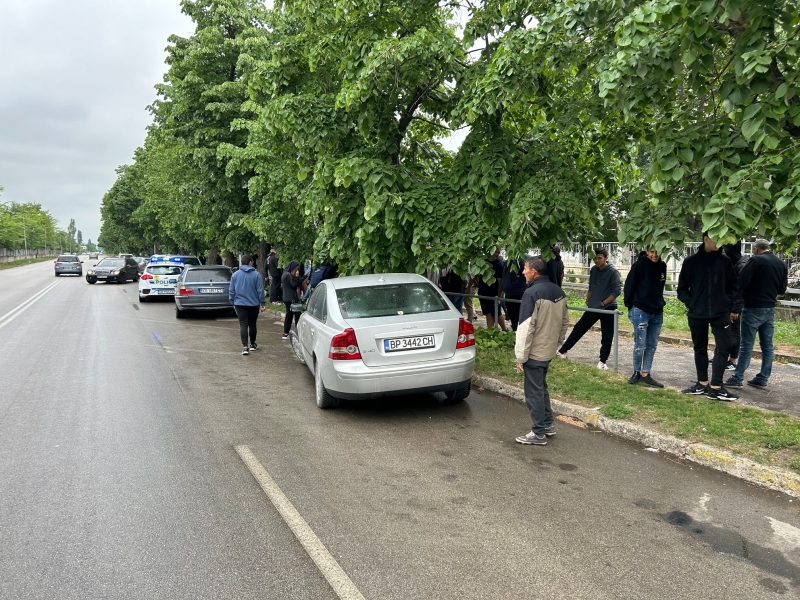 Ученик взел книжка съвсем скоро катастрофира пред ПТГ Никола Й