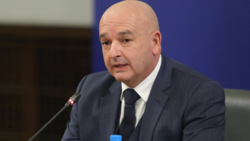 Трябва да се намери баланс между естественото желание на хората