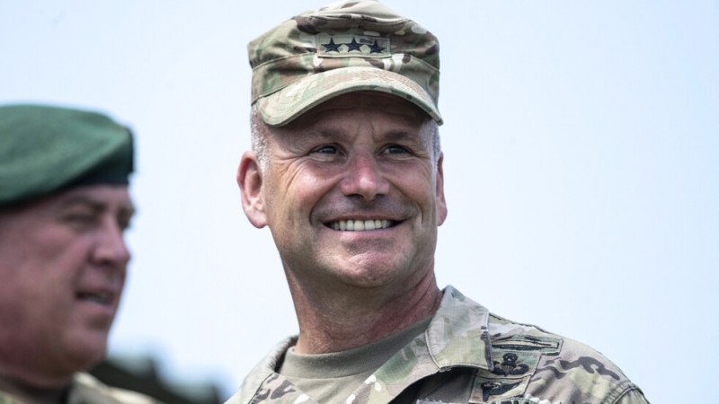 Генералът от американската армия Кристофър Каволи беше назначен за главнокомандващ