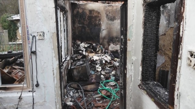Пожар в сунгурларското село Завет остави без дом баща и