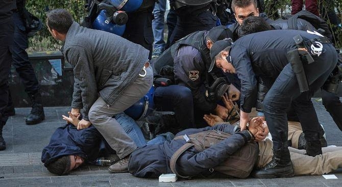 Турските сили за сигурност са задържали 245 заподозрени, за които