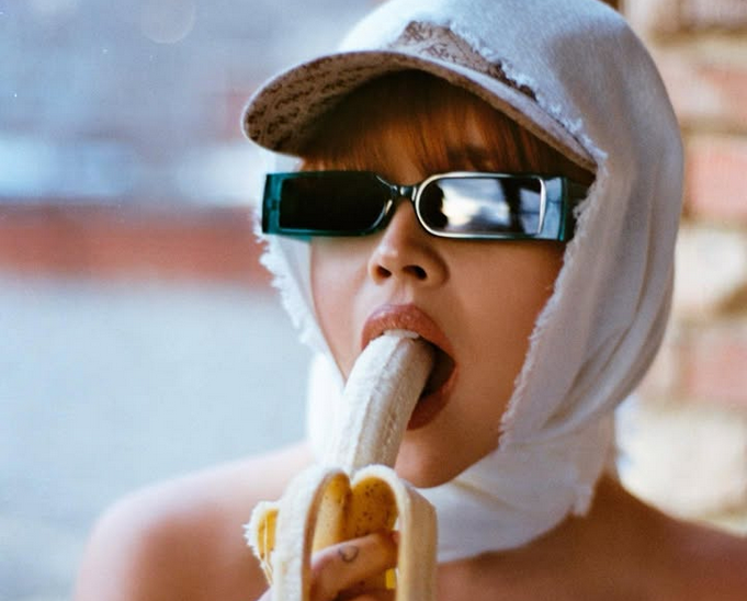 Бившето златно момиче Йоана Николова получи двойно признание от Плейбой Тя