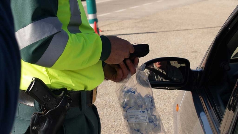 Проверки за валидни винетки и пияни шофьори са извършили вчера