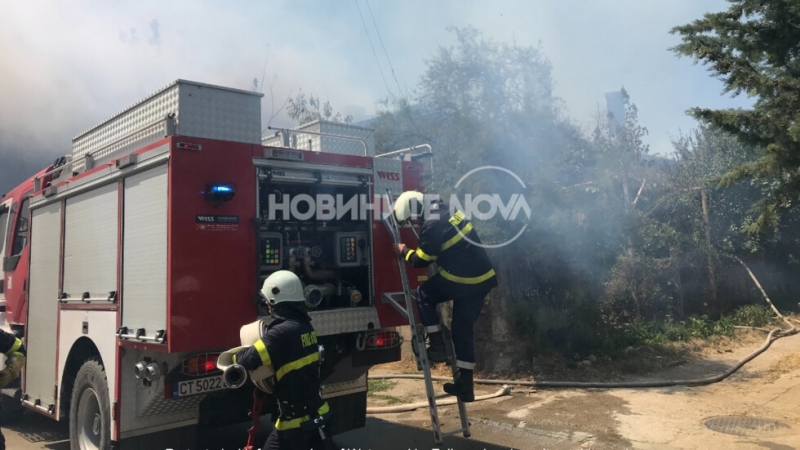 Стърнище и черешова градина горяха в казанлъшкото село Долно Изворово