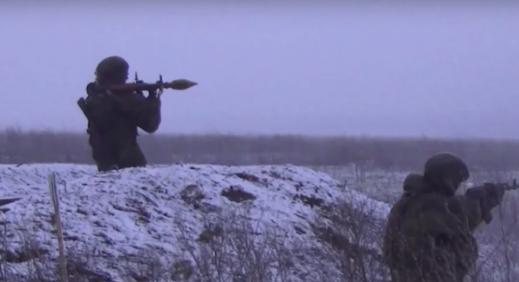 Стрелба от артилерийски оръдия се чува в Луганск, предава кореспондент