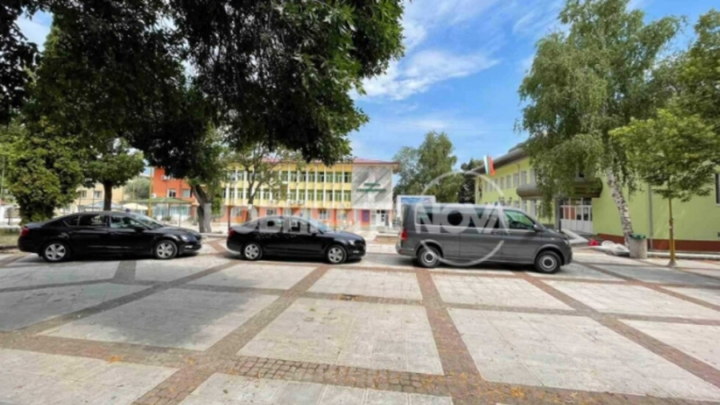 Антикорупционната комисия провежда втора акция в Община Хаджидимово съобщи NOVA Служителите