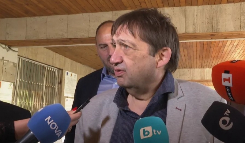 Министър Шишков: Вероятно човешка намеса или липса на такава е причина за свлачището в Смолян
