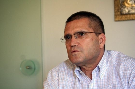 Бившият министър на отбраната Николай Цонев има главната роля по