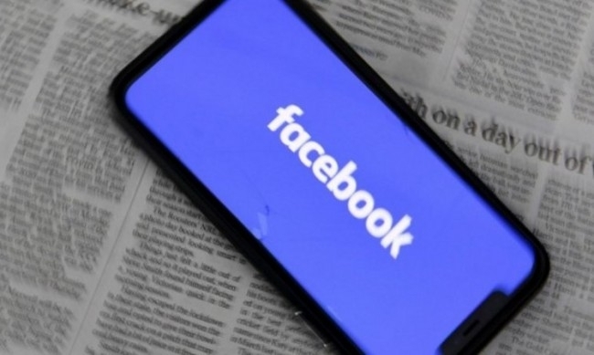 Един от осем потребители на фейсбук е пристрастен към социалната