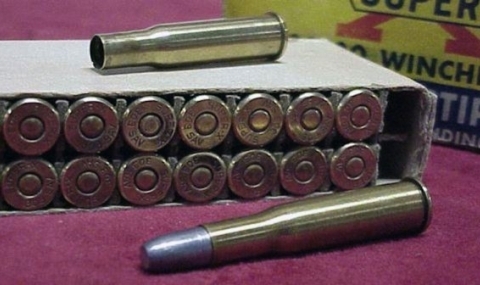 Митническите служители откриха контрабандни 50 бойни патрона при проверка на