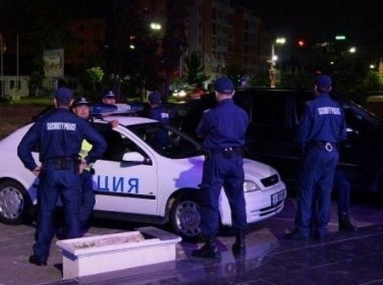 Полицаи са задържали младеж с канабис във Враца съобщиха от