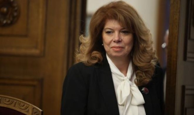 Вицепрезидентът Илияна Йотова изрази опасение че падането на правителството на
