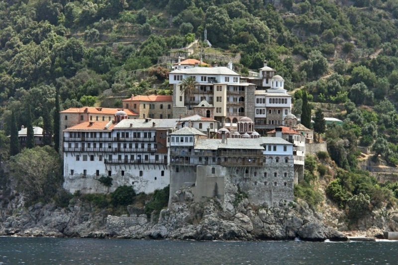 62 годишен мъж загина след като паднал от дерето на