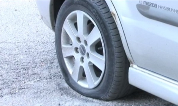 Спукаха гумите на кола в Монтана, полицията издирва извършителите