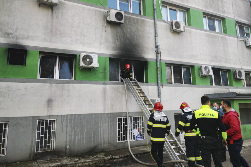 Девет пациенти са загинали в пожар избухнал в спешното отделение