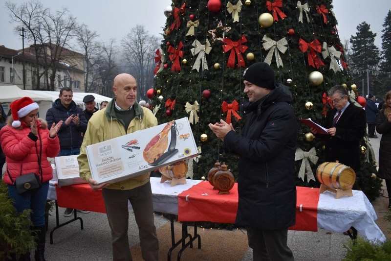Започна подготовката за Празника на врачанските вина, ракии и мезета ...