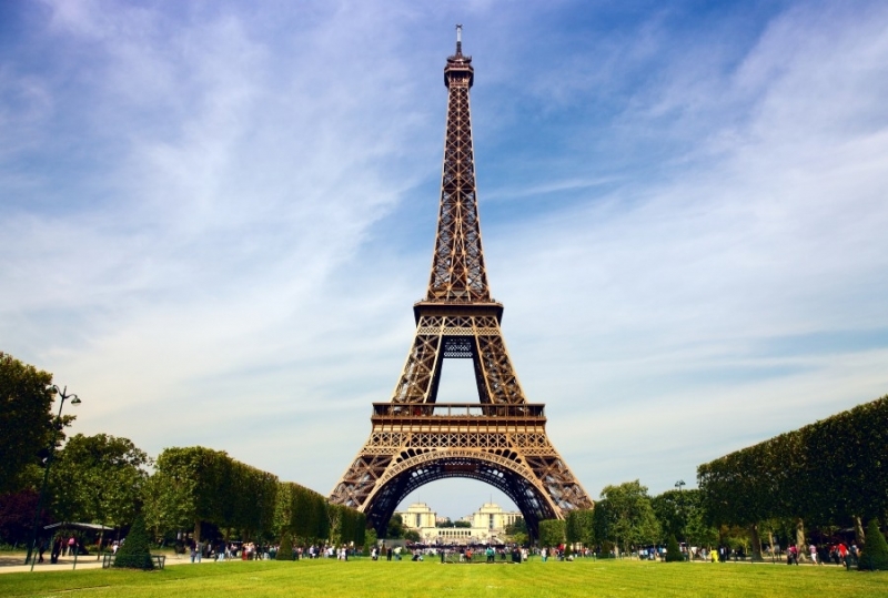 Спиращо дъха изживяване предлага Айфеловата кула в Париж От 29