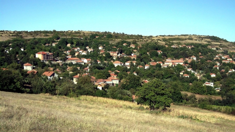 Излезе от печат книгата Възходи и падове между нашествия и