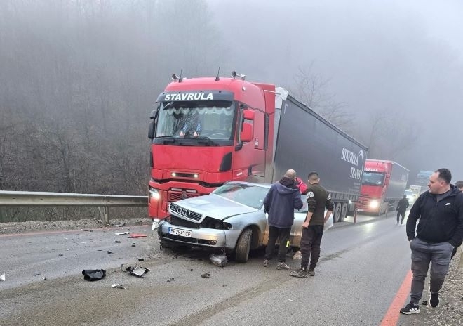 Тежка катастрофа е станала на скоростния път Ботевград Мездра научи