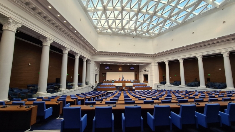 Централната избирателна комисия ЦИК обяви разпределението на мандатите след проведените