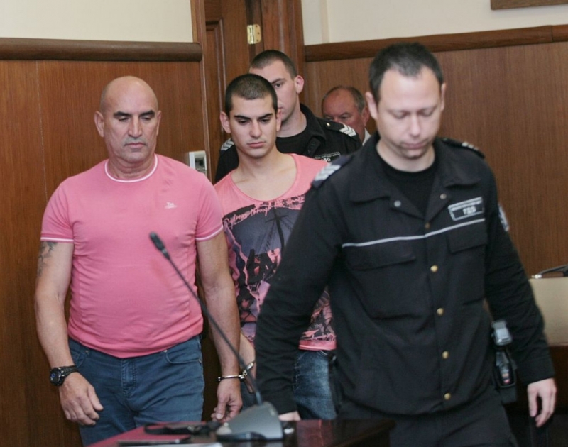 Чудо! Легендарният Ценко Чоков и синът му Мартин вече лежат във врачанския затвор