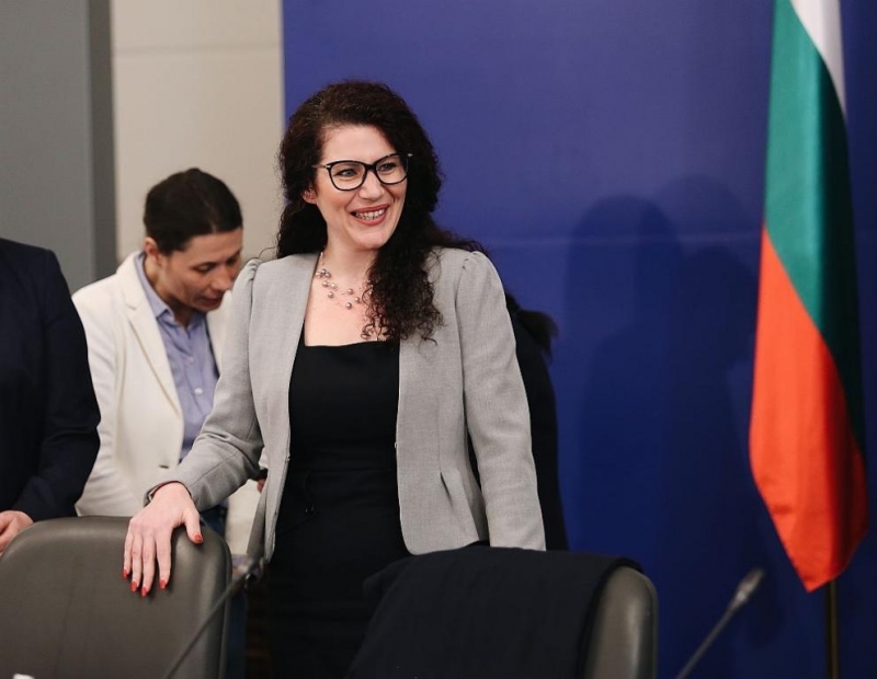 Български пощи систематично и последователно са били водени към фалит