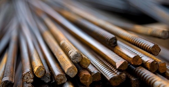 Младеж задигна дърва и близо 50 кг желязо във Врачанско