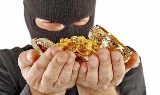 Служители на полицията в Монтана издирват извършителите на кражба на