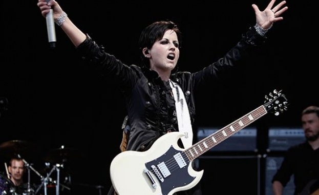 Долорес О 39 Риърдън вокалистката на ирландската група Cranberries почина