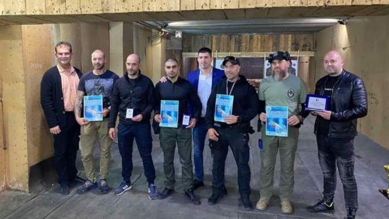 С турнир по стрелба отбелязаха професионалния празник на полицията Във Враца