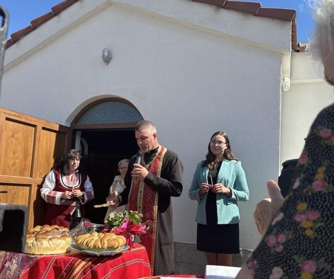 Осветиха новия параклис във врачанското село Върбица /снимки/