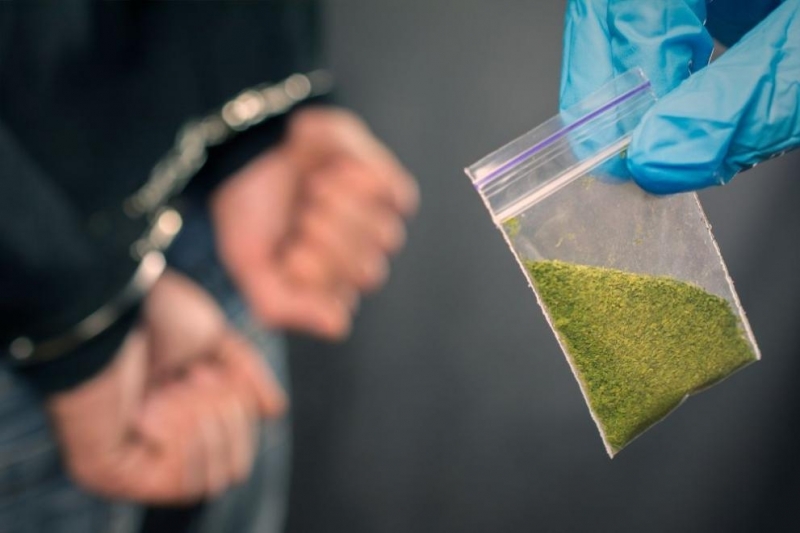 Полицаи са хванали с наркотици младежи от Монтана научи агенция