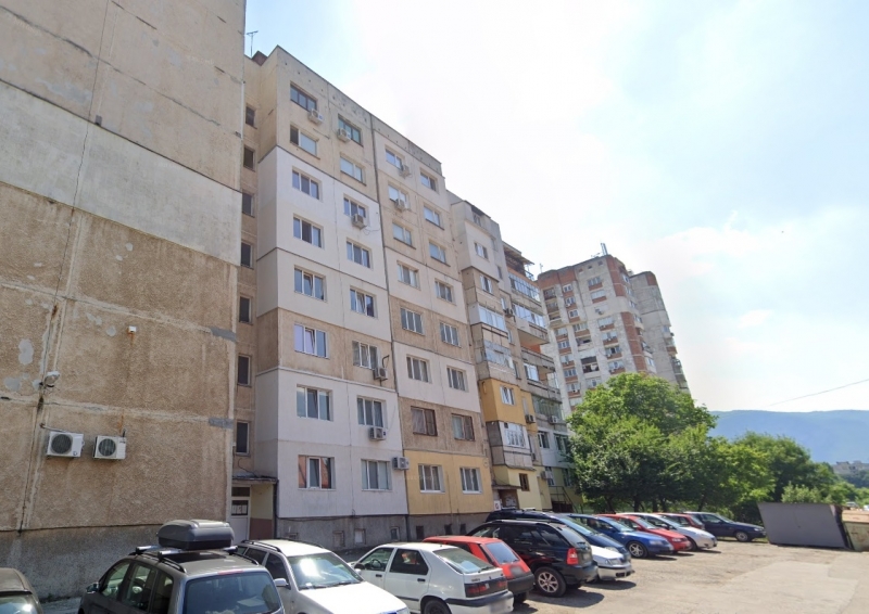 Частен съдебен изпълнител обяви на търг половин апартамент във Враца,