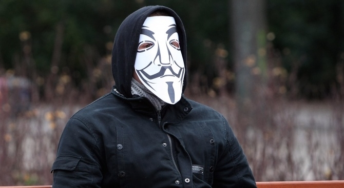 Пуснете Джулиан Асандж или ще платите скъпо Това са заявили