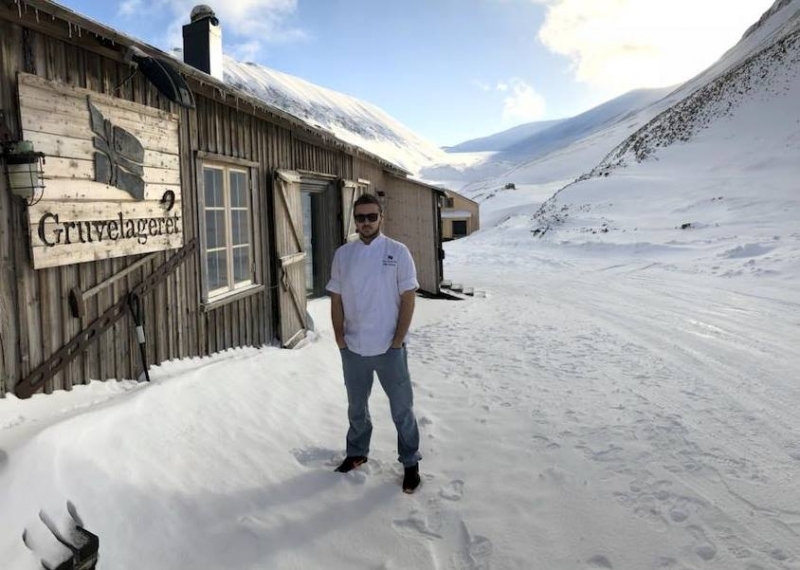 Лед и бяла пустош това е остров Шпицберген наричан