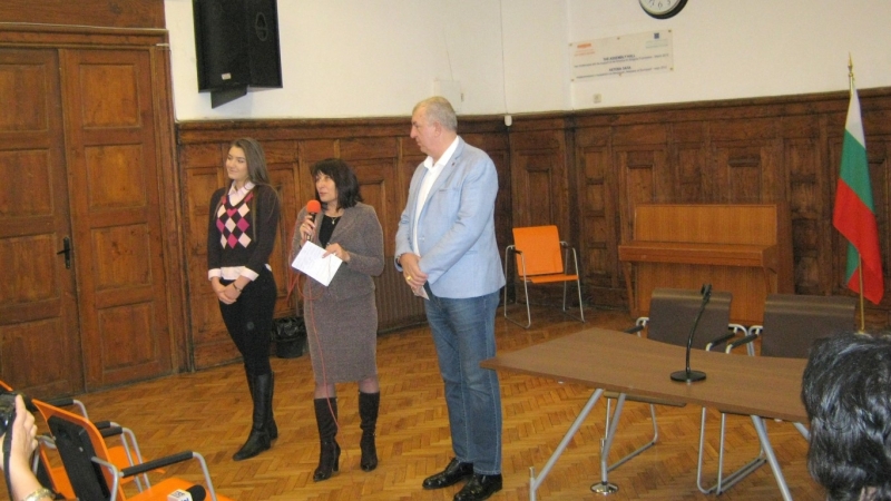 Ученичката от 12 клас на СУ Цар Симеон Велики във