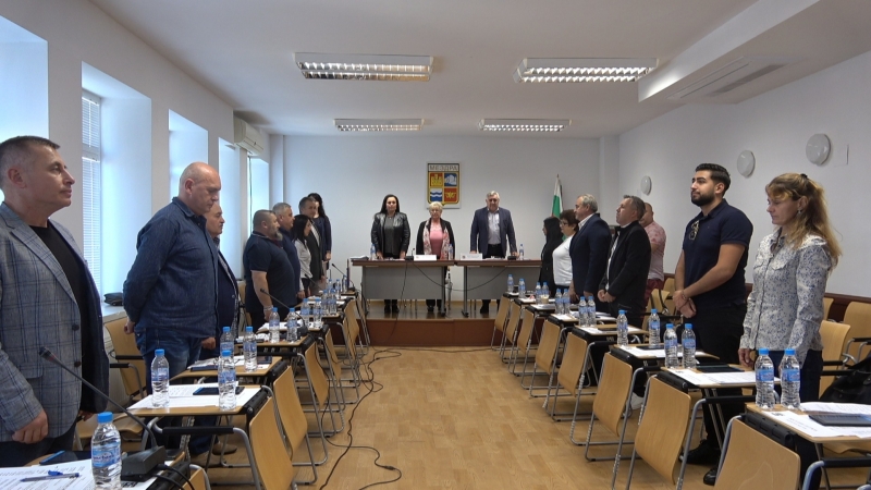 Редовно заседание на общинския съвет в Мездра се проведе вчера