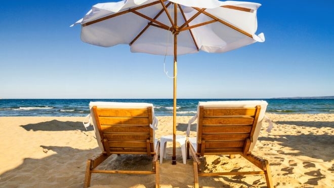 Във Варна цените на шезлонгите и чадърите ще са като