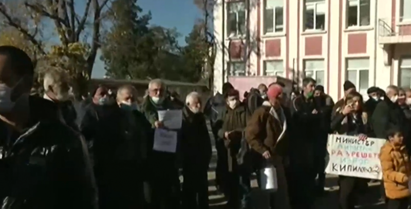 Омуртаг се вдигна на протест заради безводието