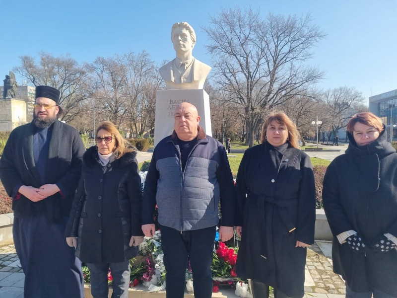 С емоционален рецитал на дечица от СУ Димитър Маринов с