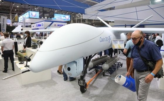 Украйна официално обяви разработките на боен безпилотен летателен апарат Сокол 300