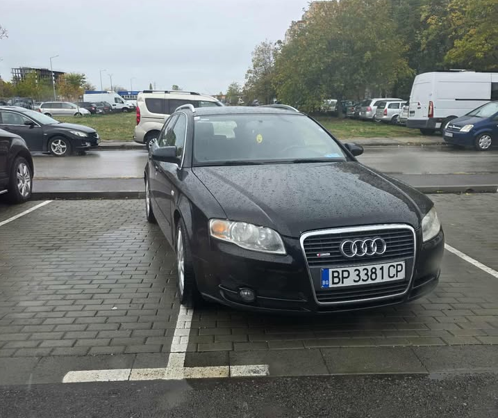 Няма край! Пореден тарикат спря колата си като арабин в пустиня във Враца /снимки/