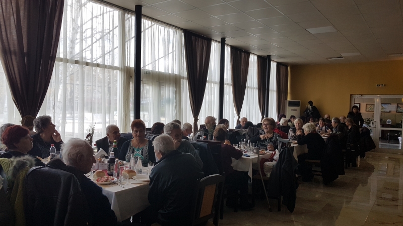 Десетки членове и приятели на Териториалната организация на Съюза на