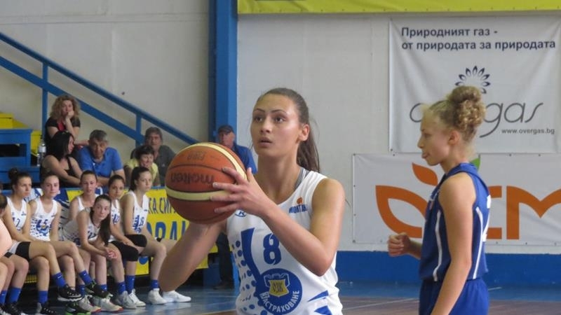 Монтана записа втора победа на държавното първенство по баскетбол за