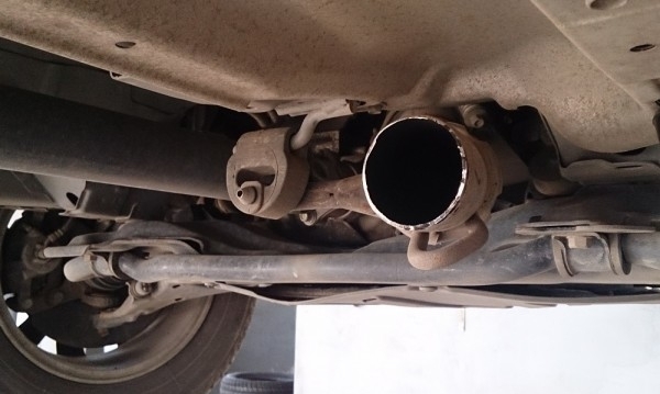 Катализатор е бил свален и откраднат от паркирана кола в