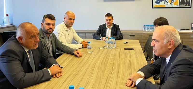 Бойко Борисов покани Мартин Харизанов на важна среща с шахматиста Гари ...