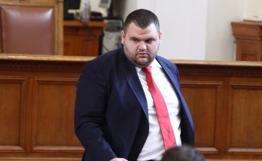 Делян Пеевски дарил тайно 500 000 лв на "Пирогов"