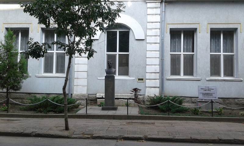 Над 600 граждани се подписаха против закриването на видинската детска