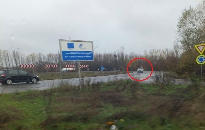 Пълен абсурд! Шофьор върти наобратно кръговото на околовръстния път на Враца /снимка/